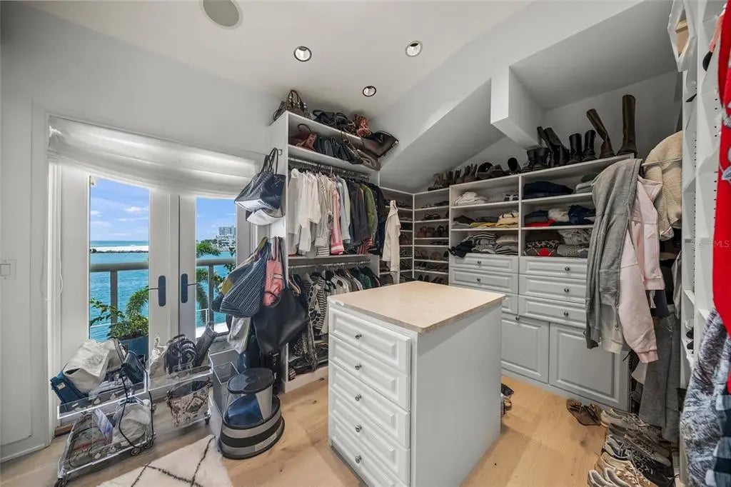 Gulf Shores Realty: 36 20da5da89c49ae39d50a0598d2cff91d l