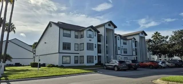 2207 Antigua Place 715, KISSIMMEE
