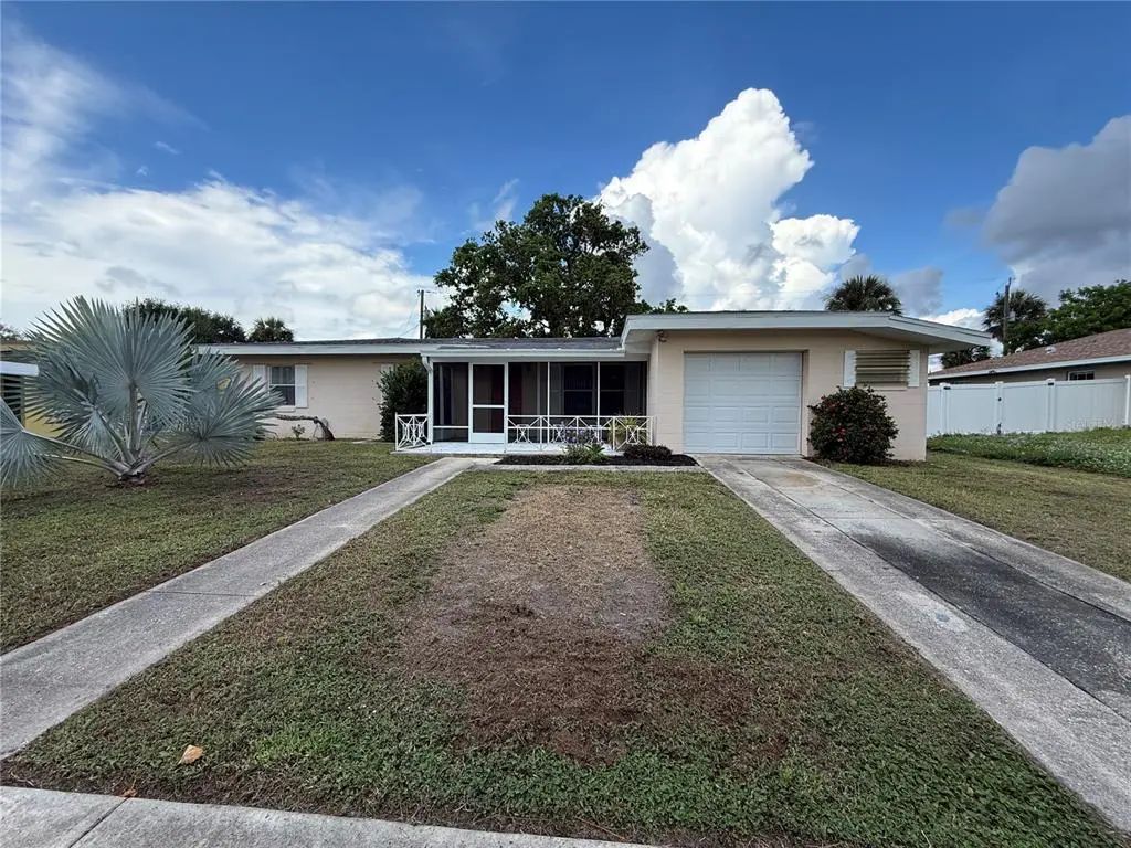 2353 Elkcam Boulevard, PORT CHARLOTTE