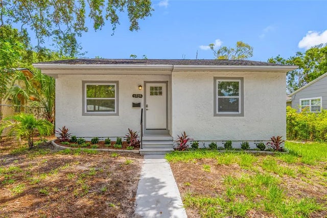 2326 Auburn Street S, ST PETERSBURG