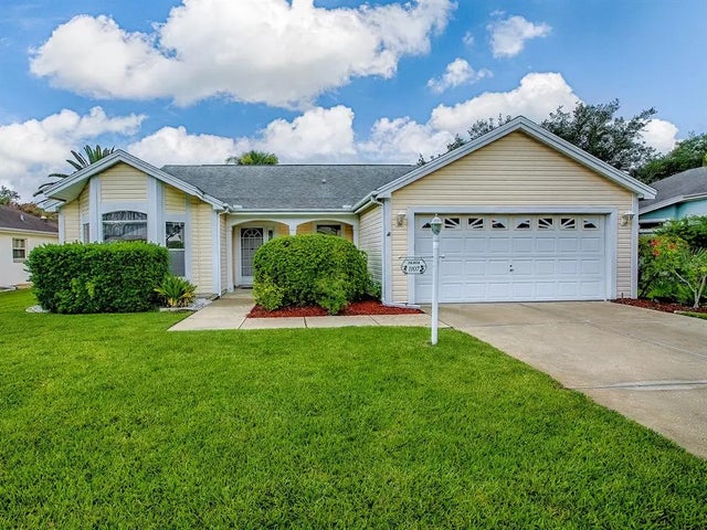 1107 San Antonio Lane, THE VILLAGES