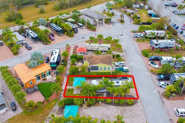 6742 Amanda Vista Circle, LAND O LAKES