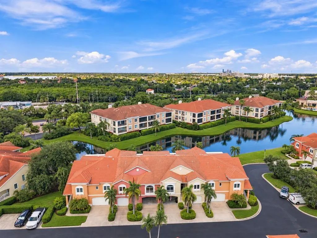 10 Lincoln Avenue S, ST PETERSBURG