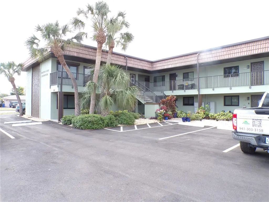 1258 Barbara Drive 106, VENICE