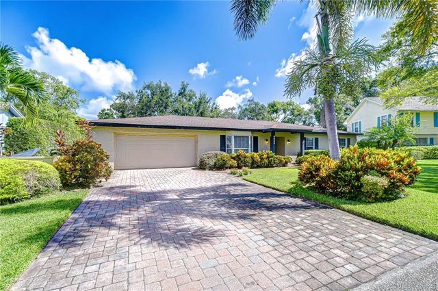 4625 Glenside Circle, TAMPA