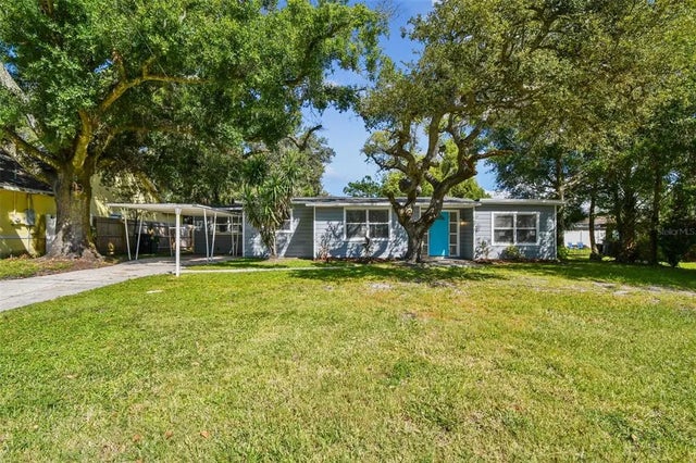 1507 W Le Compte Drive, TAMPA