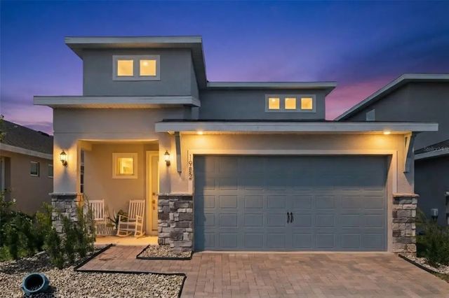 1952 Sunshine Peak Drive, MINNEOLA