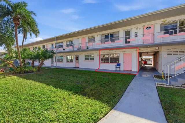 5876 21st Street N 5, ST PETERSBURG