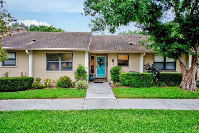 2025 Sylvester Road H2, LAKELAND