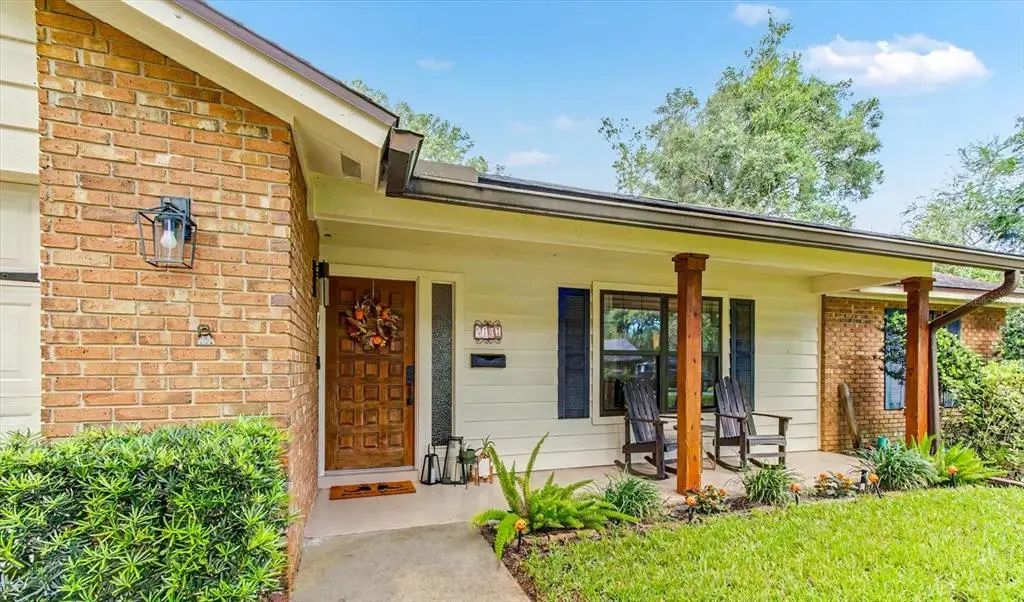 2040 Larchmont Drive, DELAND