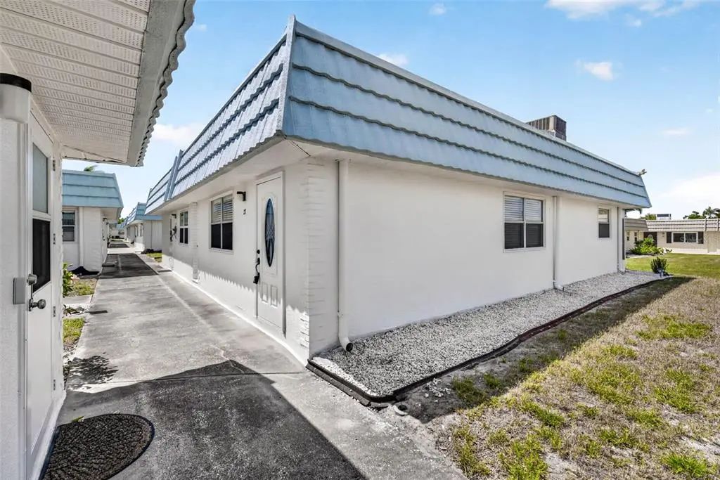 1801 Bedford Lane 27, SUN CITY CENTER