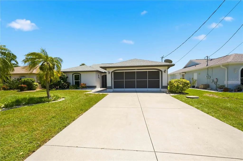123 Kings Drive, ROTONDA WEST