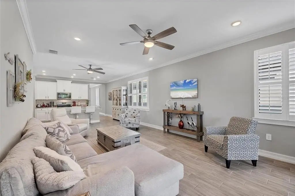 Gulf Shores Realty: 9 136efc21765d6c36e3310f9035508295 l