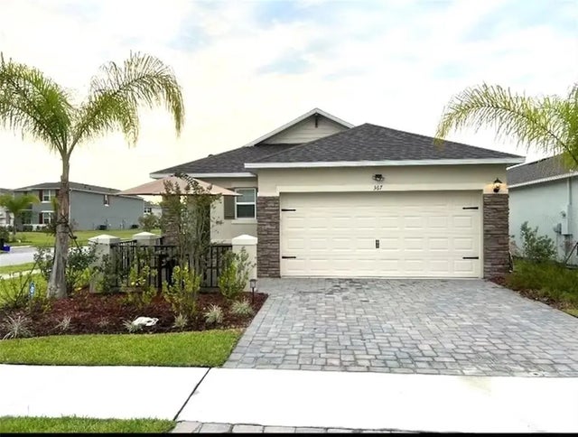 367 Caryota Court, NEW SMYRNA BEACH
