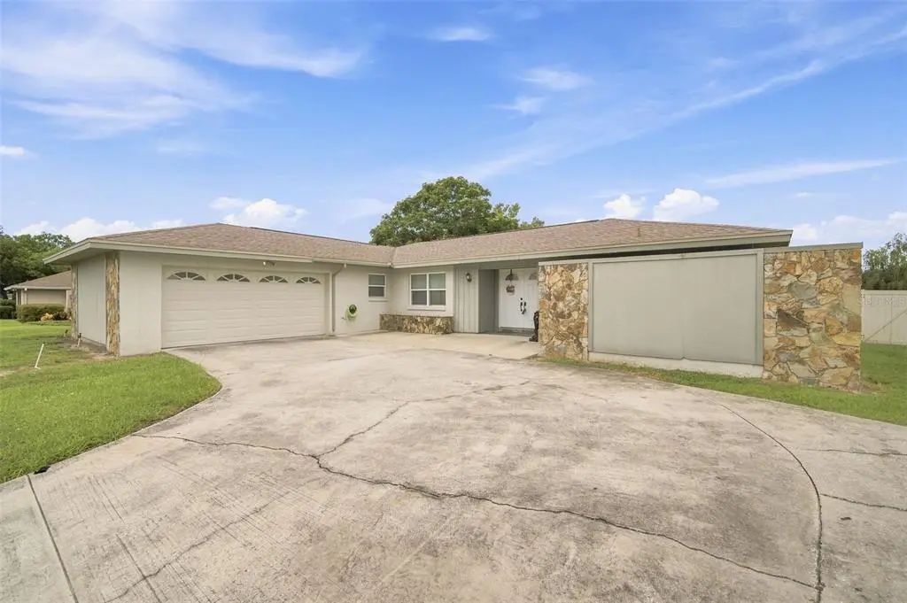 2901 Beagle Place, SEFFNER