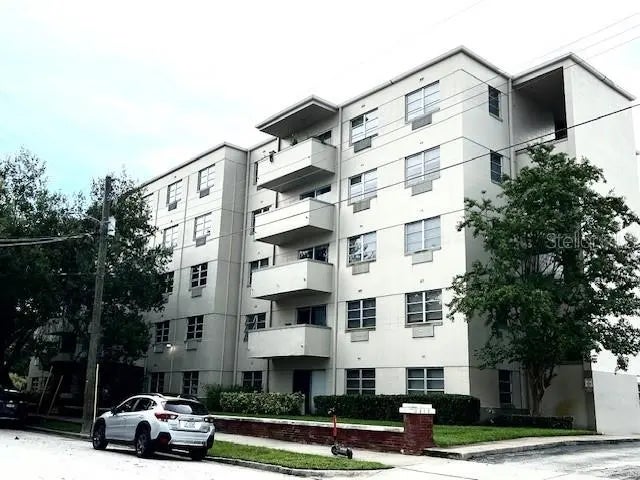 406 W Azeele Avenue 402, TAMPA