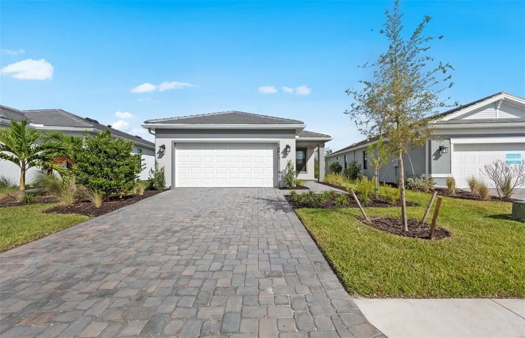 18917 Indian Rock Place, LAKEWOOD RANCH
