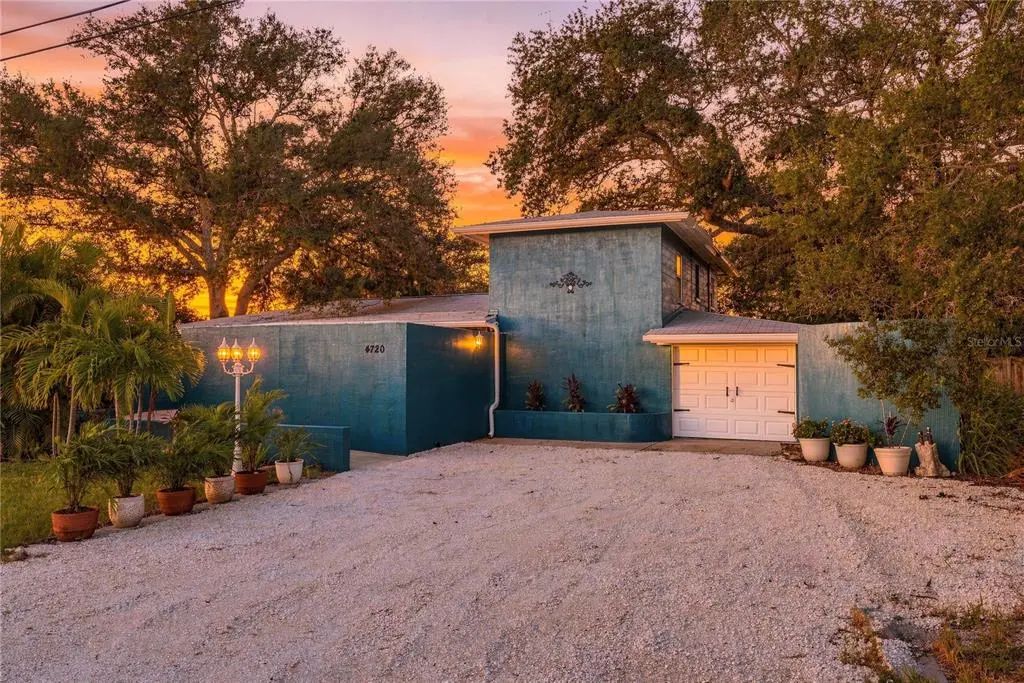 4720 Welch Causeway, ST. PETERSBURG