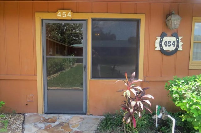 454 Cottage Circle, RIVER RANCH