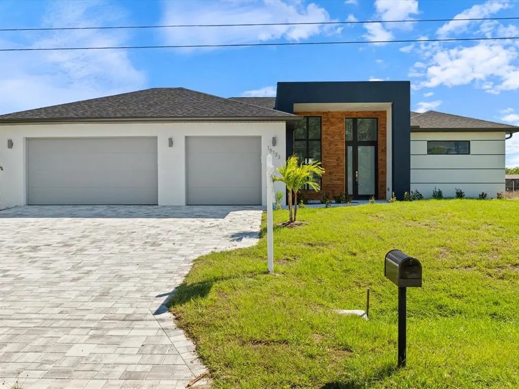 Photo of Listing #C7515882