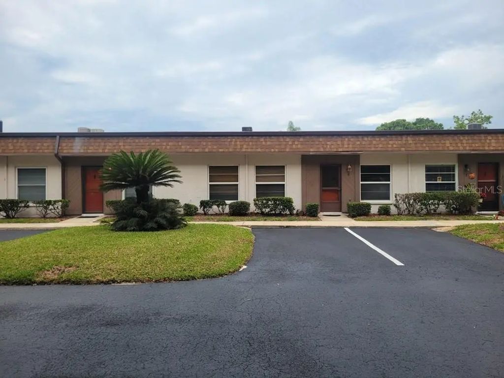 6141 Chesham Drive 8, NEW PORT RICHEY