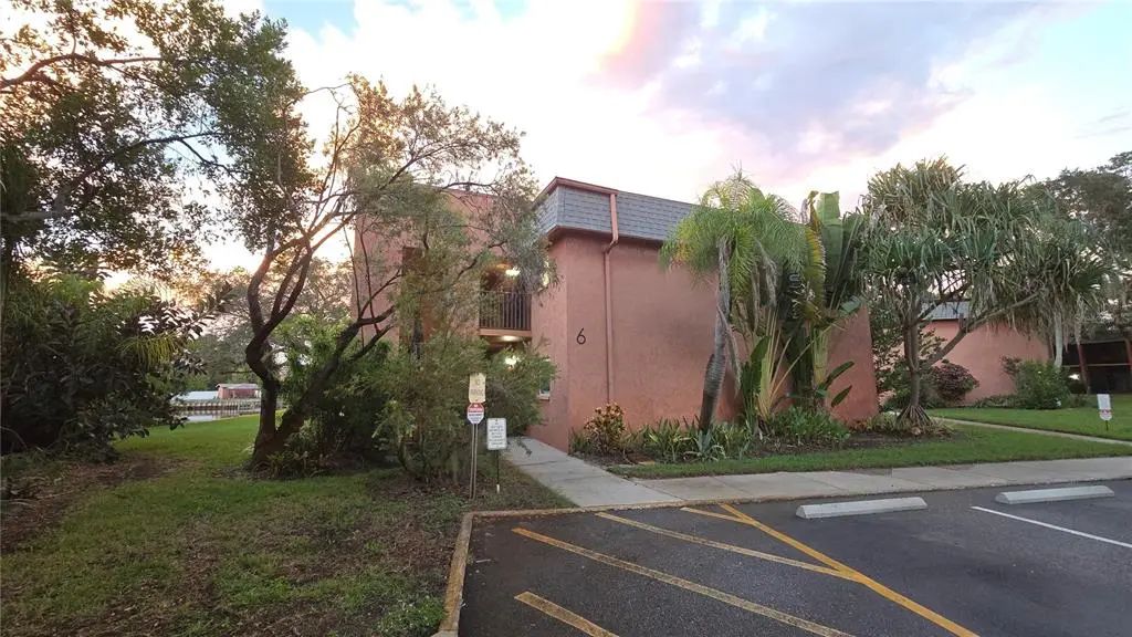 4805 Alt 19 624, PALM HARBOR