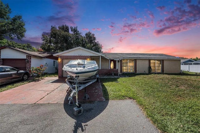 7502 Pond View Court, TAMPA