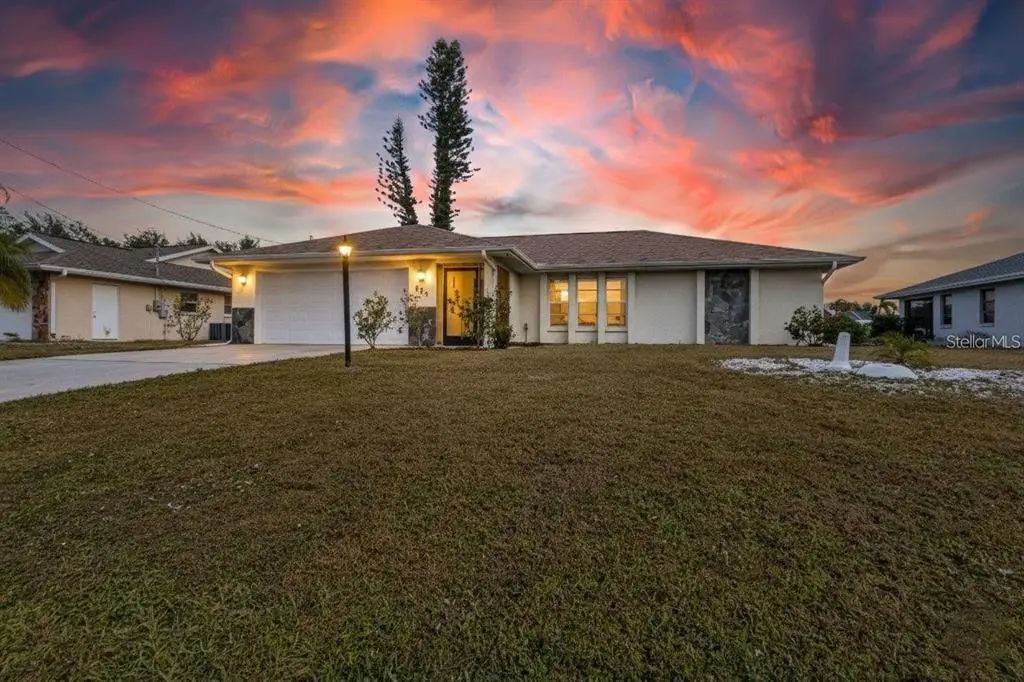 285 Mark Twain Lane, ROTONDA WEST