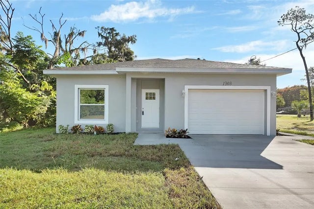1303 Thompson Street, DELAND