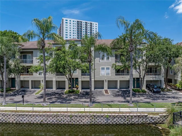 773 Mainsail Drive 773, TAMPA