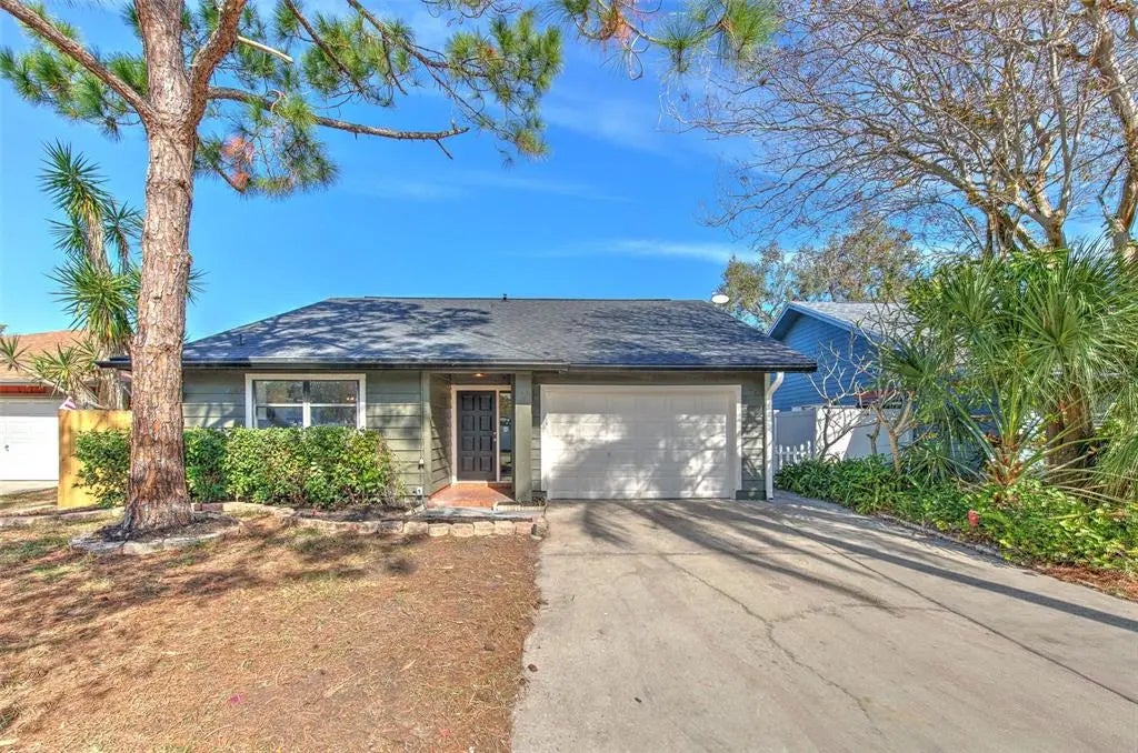 2745 Whispering Drive N, LARGO