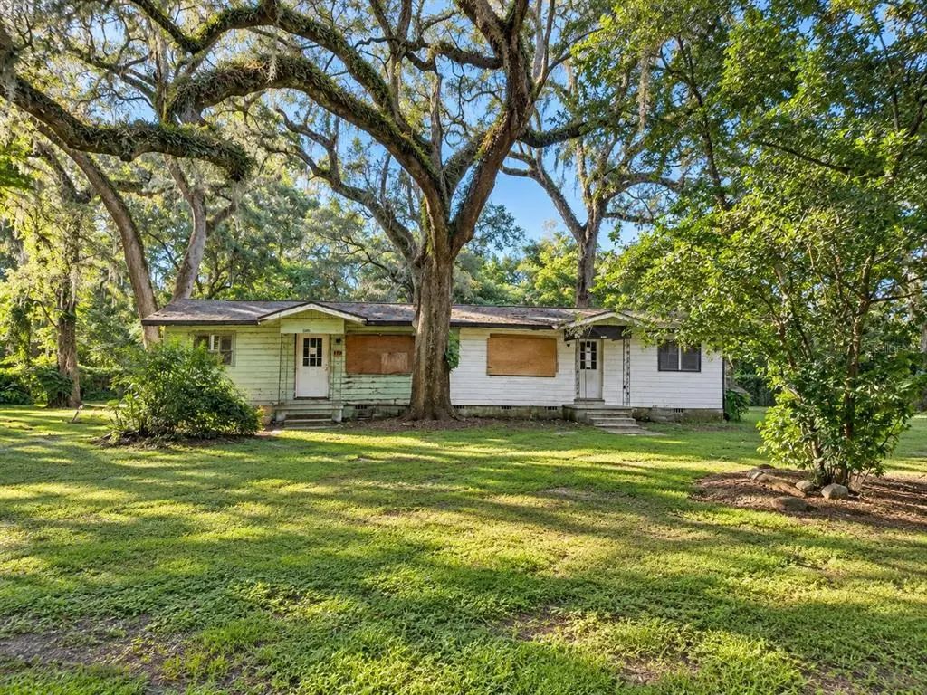 822 Live Oak Drive, BROOKSVILLE