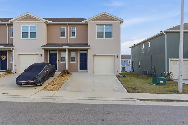 1727 Wooden Street, DAVENPORT