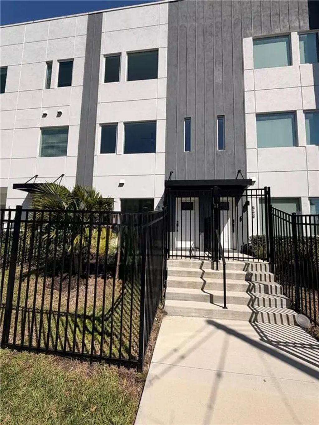 560 Dr Martin Luther King Jr Street S, ST PETERSBURG