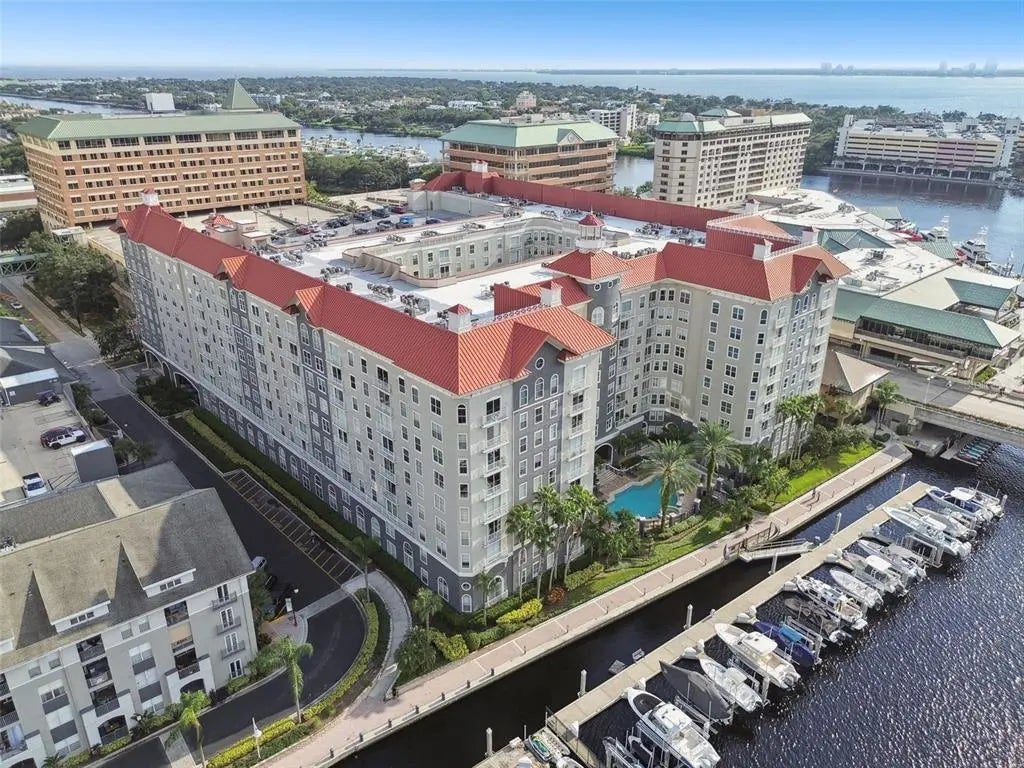 700 S Harbour Island Boulevard 742, TAMPA