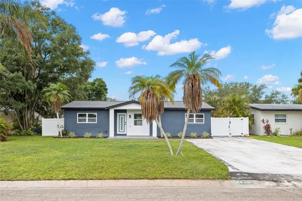 4430 Carson Street Ne, ST PETERSBURG