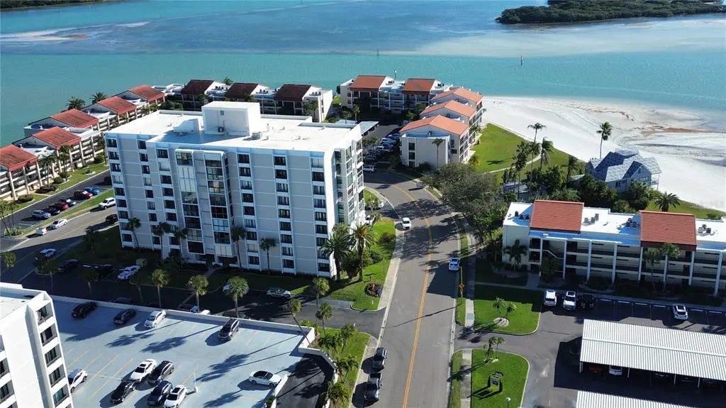 855 Bayway Boulevard 908, CLEARWATER BEACH