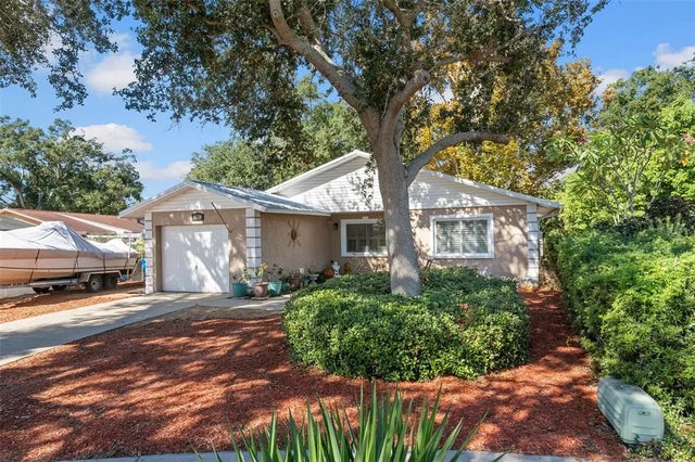 5558 57th Way N, KENNETH CITY