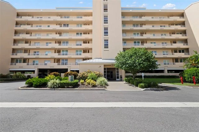 4460 Fairways Boulevard 205, BRADENTON