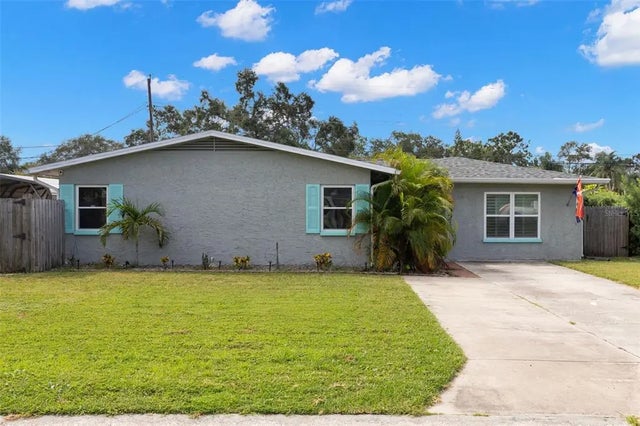 1224 80th Avenue N, ST PETERSBURG