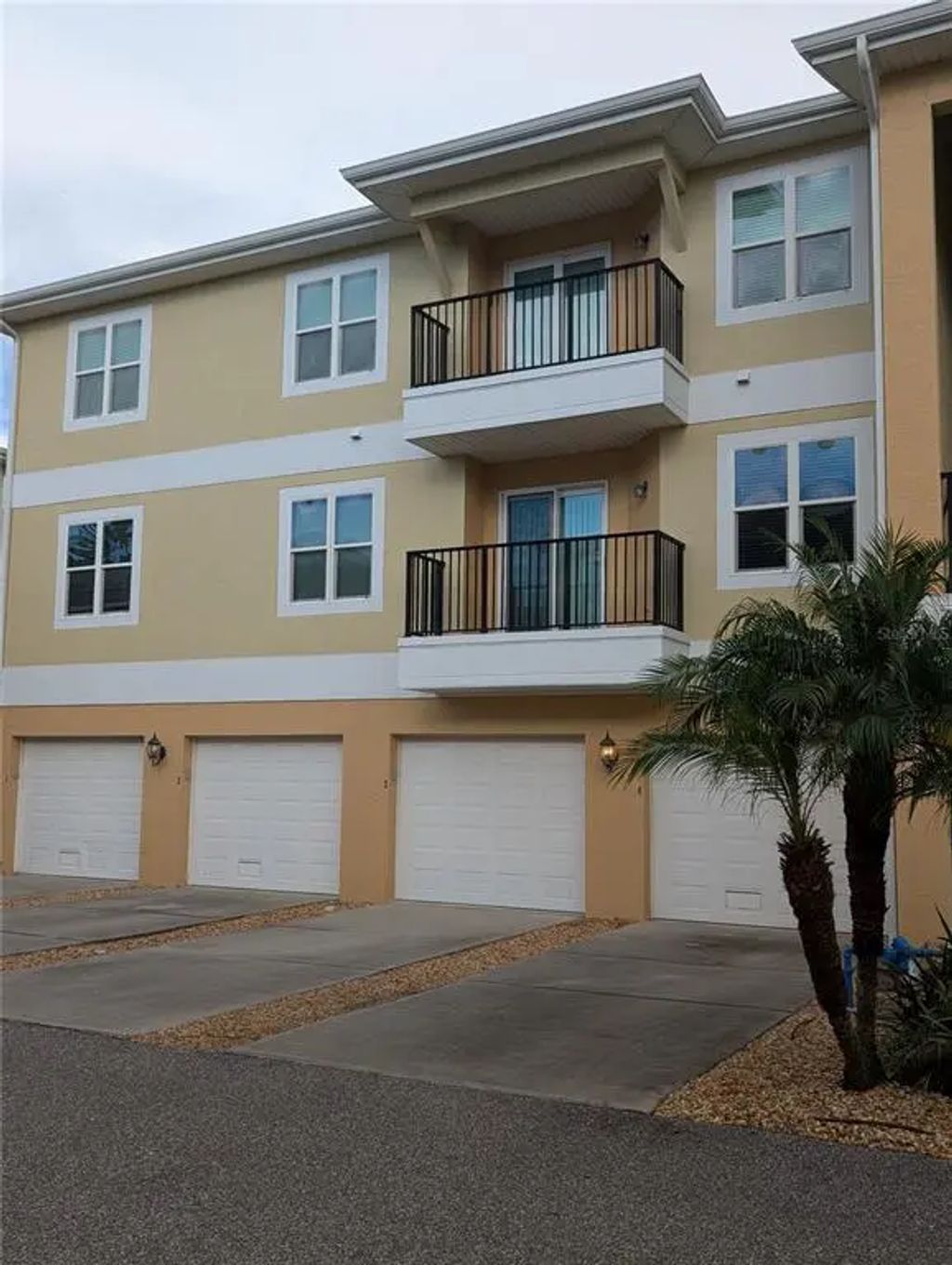 6394 Banyan Boulevard 201, NEW PORT RICHEY