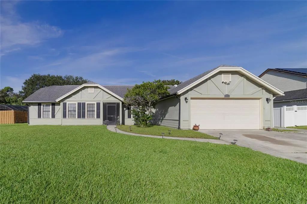 495 Stillwater Drive, OVIEDO
