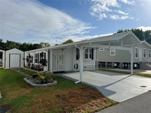 137 Citrus Ridge Drive, DAVENPORT