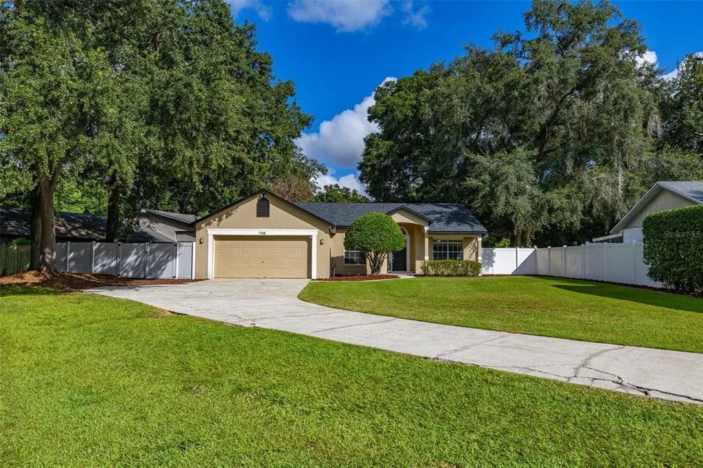 7918 Lakeside Woods Drive, ORLANDO