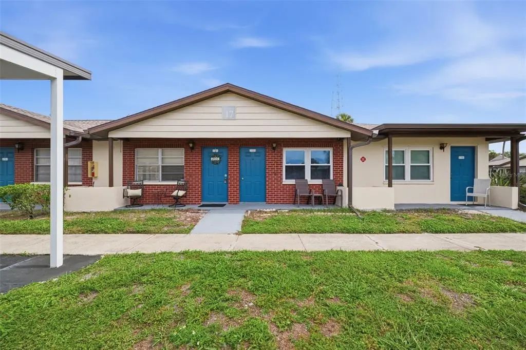 24862 Us Highway 19 N 1705, CLEARWATER