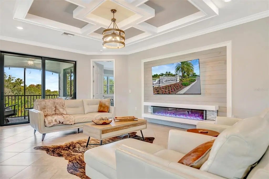 17637 Gawthrop Drive 102, BRADENTON