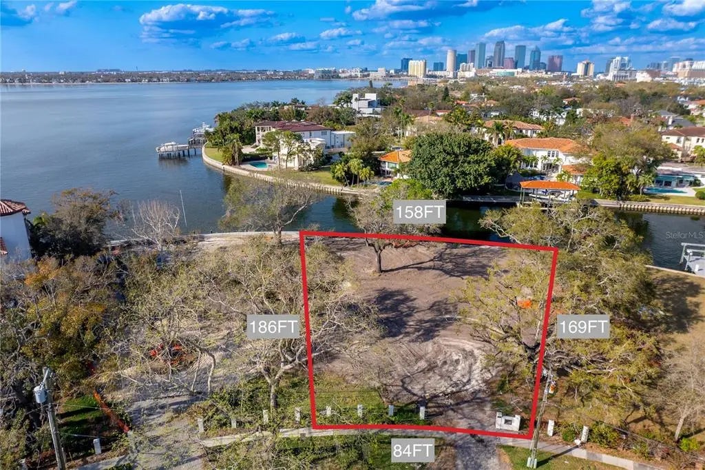 38 Ladoga Avenue, TAMPA