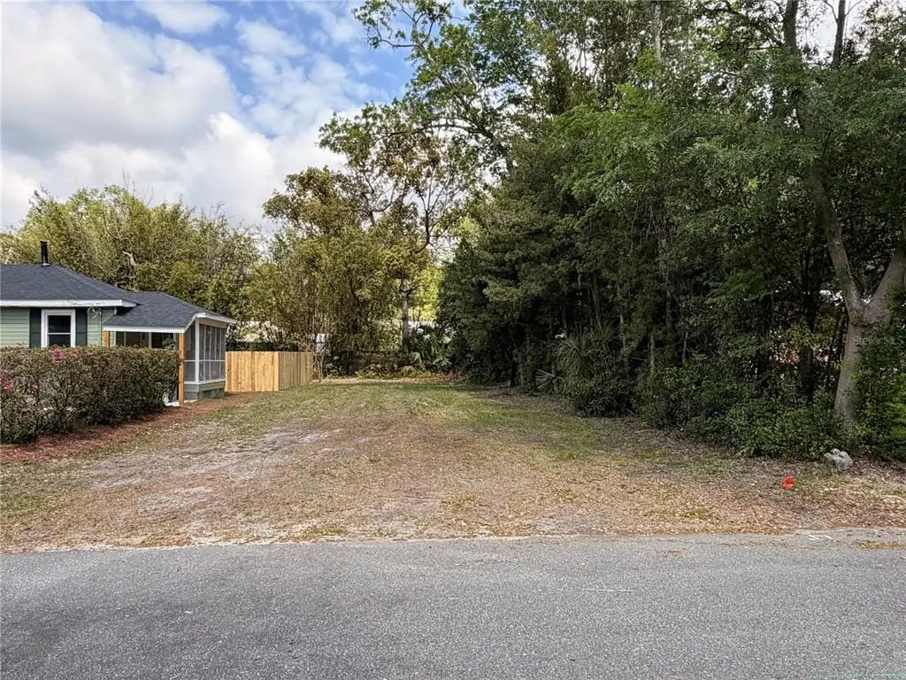 Ne 7th Place, GAINESVILLE