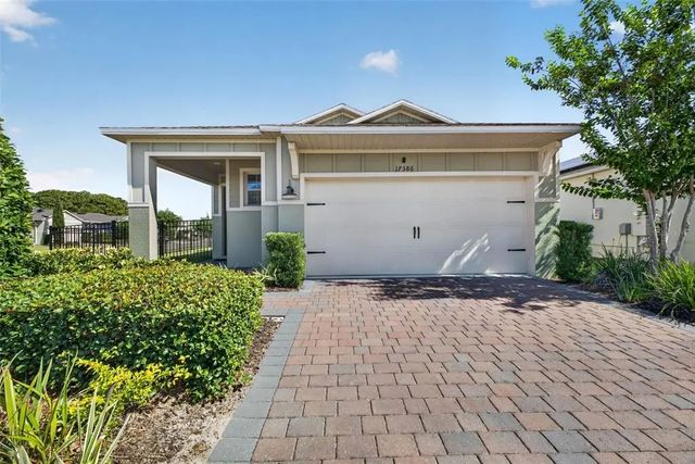 17386 Blazing Star Circle, CLERMONT