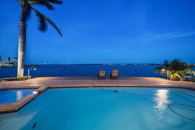 447 22nd Street, BELLEAIR BEACH